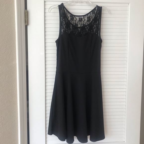 LACE Embellished Dress EUC! - Picture 1 of 7